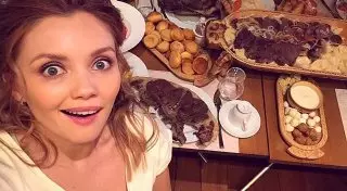 Российскую актрису восхитили традиции и минеральные воды Казахстана