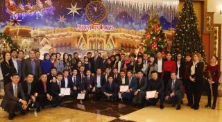 Аким Жамбылской области наградил представителей СМИ