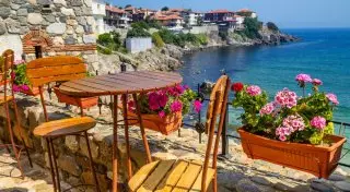 Гостеприимная и демократичная Болгария: что готова предложить туристам страна роз