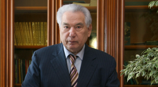 Чингиз Айтматов