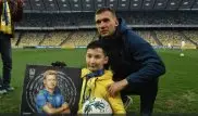 Мальчик Али встретился с Шевченко и украинскими игроками