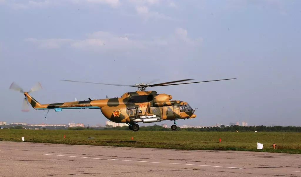 На борту упавшего военного вертолета было 13 человек