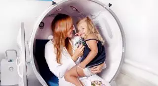 В больнице нашли необычный способ развеять страхи детей перед операцией