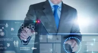 Безопаснее и дешевле. Тимур Кулибаев высказался за казахстанские IT-технологии