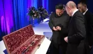 Ким Чен Ын подарил Путину меч