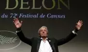 Ален Делон получил "Золотую пальмовую ветвь", несмотря на петицию
