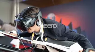 Лавочки для полетов и сумочки с экранами. Чем удивила выставка в Париже Viva Tech