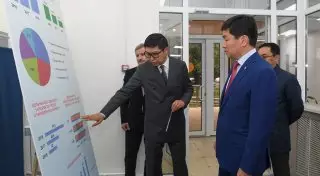 В Алматы установили аптечного робота с лекарствами от рака