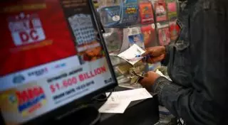 Американские лотереи завлекают казахстанцев перспективой разбогатеть на миллиард