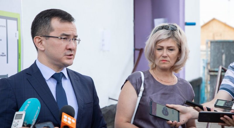 Руководитель Управления здравоохранения Карагандинской области Ержан Нурлыбаев.