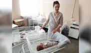 Женщина родила двойняшек с разницей в два месяца в Уральске