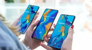 HUAWEI P30 Pro стал лучшим смартфоном года по версии EISA