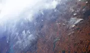 Дым от пожаров в Амазонии показали из космоса