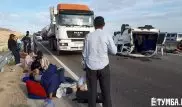 Полная пассажиров "Газель" перевернулась на трассе Актау - Жанаозен