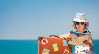 Пять жарких направлений для отдыха с детьми на осенних каникулах