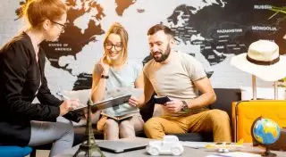 Горящие путевки: как не нарваться на мошенников