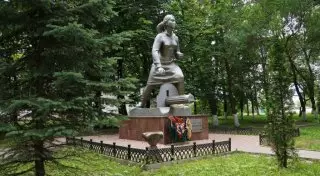 Из Алматы в Невель. Как казахстанцам посетить место последнего боя Маншук Маметовой