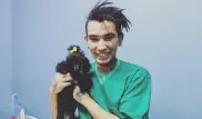 24-летний "Айболит" бесплатно лечит животных в Алматы