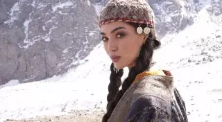 "Мисс Казахстан" произвела фурор среди иностранных туристов на Шымбулаке