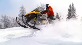 Пять лучших стран мира для катания на снегоходах