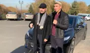 Непобежденному казахстанскому боксеру подарили машину