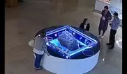 Купол с челябинским метеоритом загадочно открылся и попал на видео