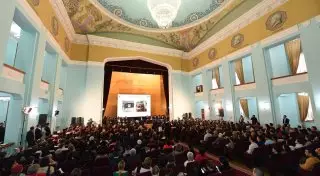 Аким Алматы встретился с жителями Медеуского района