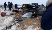 Два человека погибли при лобовом столкновении машин в Атырауской области
