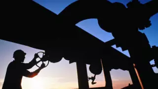 В Западном Казахстане под землю проваливается поселок