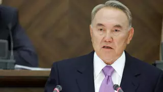 За первые 10 минут Послание Назарбаева сорвало овации зала 10 раз