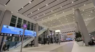 В аэропорту Стамбула запретили встречать туристов с табличками