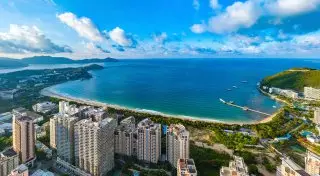 Турфирмы в Казахстане прекратили продажу путевок в Китай