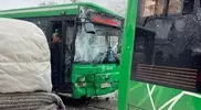 Семь человек пострадали в массовом ДТП с автобусами в Алматы