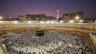 Въезд в Мекку и Медину временно приостановили из-за коронавируса