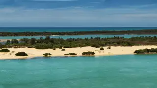 Австралийцев во время карантина оштрафовали на 3300 долларов за прошлогоднее фото