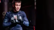 Первый казахстанец в UFC получил нового соперника на дебютный бой
