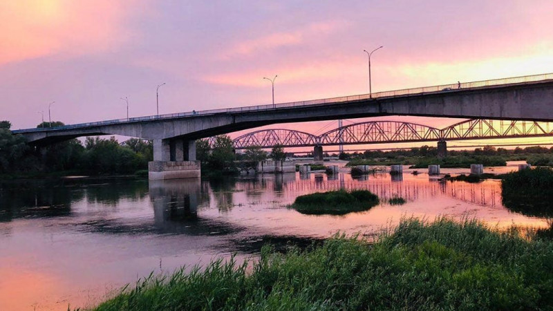 Мост через реку Иртыш в Семее. © instagram/semey_city