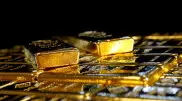 Золото продолжает расти в цене