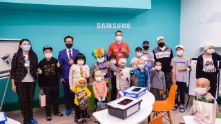 В алматинском Центре онкологии открылся инновационный класс Samsung School