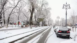 30 ДТП произошло в Алматы за ночь во время снегопада