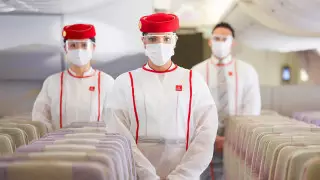 Три крупные мировые авиалинии вакцинировали своих сотрудников