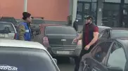 "Не имей 100 друзей". Казнет шутит о драке на парковке "Алтын Орды"