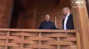 Лукашенко показал свой "любимый дворец"