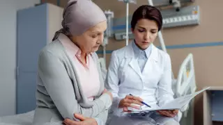 Минздрав не может назвать цифры, страдают больные - сенатор