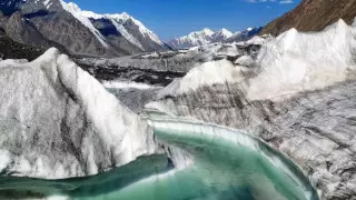 Фото ледника на пике Хан Тенгри восхитили Сеть