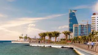 Саудовская Аравия открывается для вакцинированных Pfizer туристов