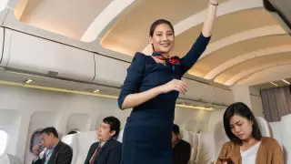 Стюардессы рассказали, как с ними правильно флиртовать