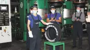 Карагандинцы выпустили первую шину на предприятии KAMA TYRES в Нижнекамске