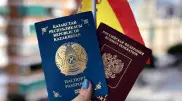 Женщину выдворили из Казахстана за тройное гражданство