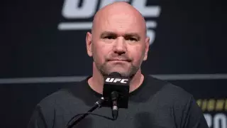 Президент UFC снял футболку и поразил своей физической формой